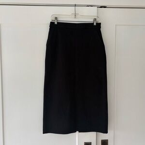 Uniqlo Stretch pencil skirt